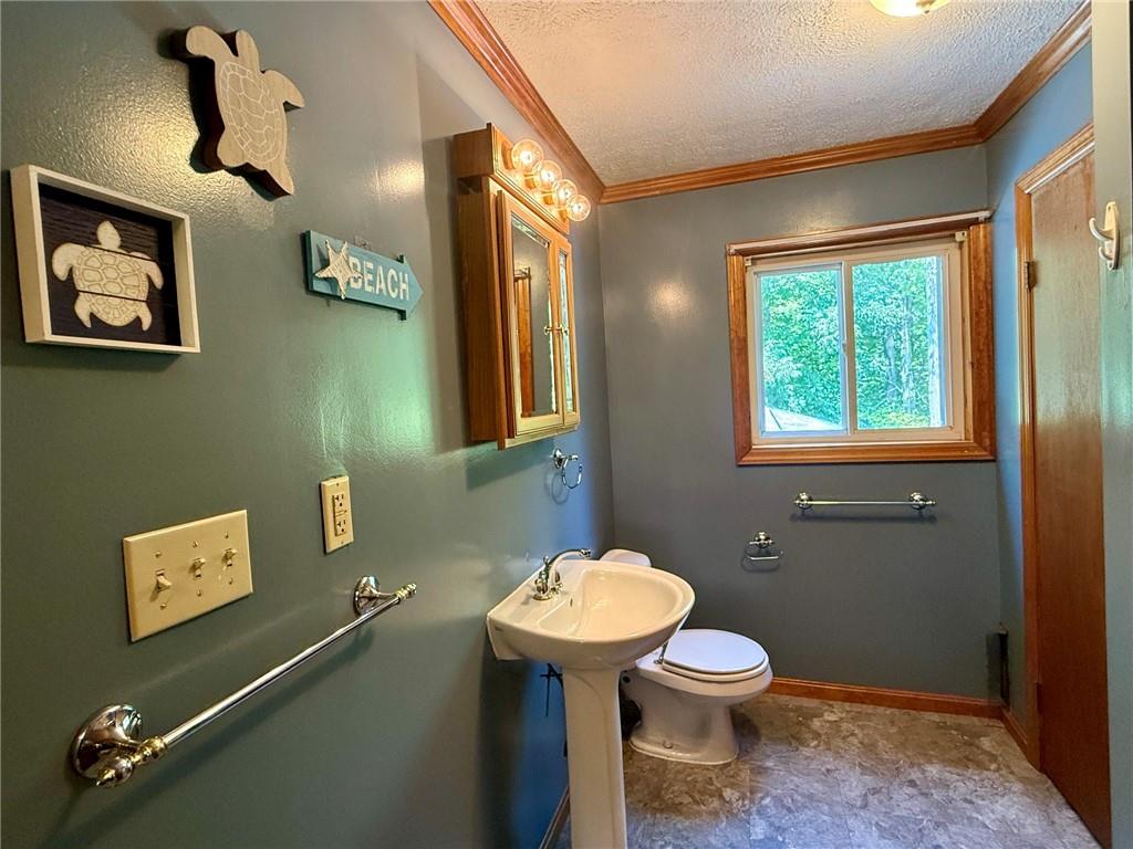 81 Hartwick Road Mercer, PA 16137 - Photo 28 of 47 Second Floor