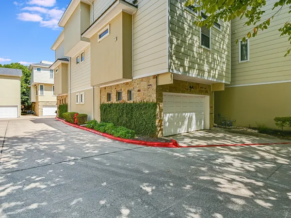 $610,000 | 1115 Kinney Avenue, Unit 9, Austin, TX 78704
