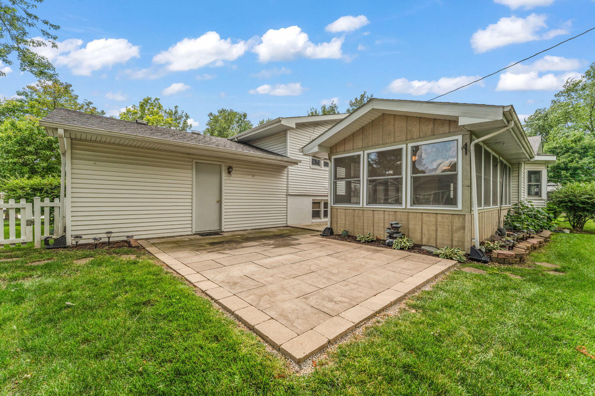 404 Hemlock Lane Crown Point, IN 46307 - Photo 19 of 22 2048x1365