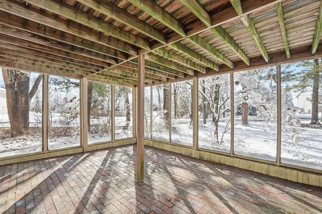 $599,000 | 6 Jessie Lane, Berkley, MA 02779