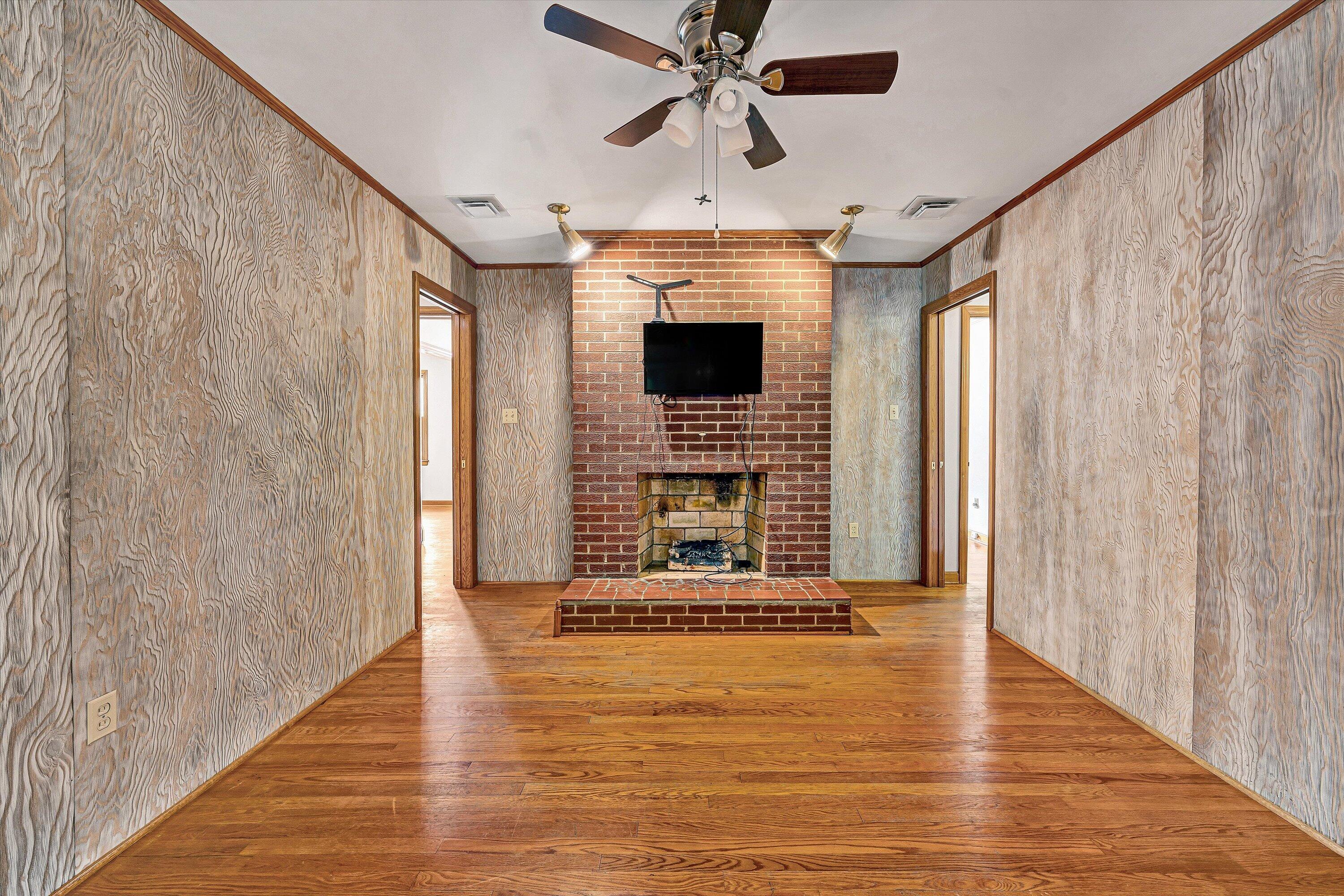 4506 Rosecrest Road Roanoke, VA 24018 - Photo 17 of 49 17-DSC00124