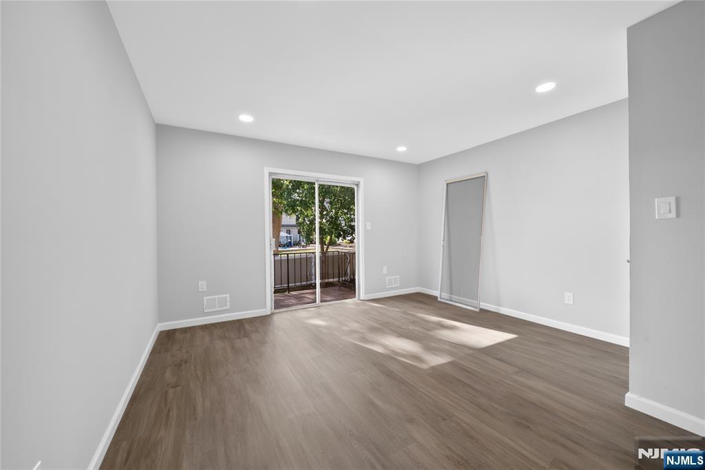 11 Hampton Place Nutley, NJ 07110 - Photo 42 of 46