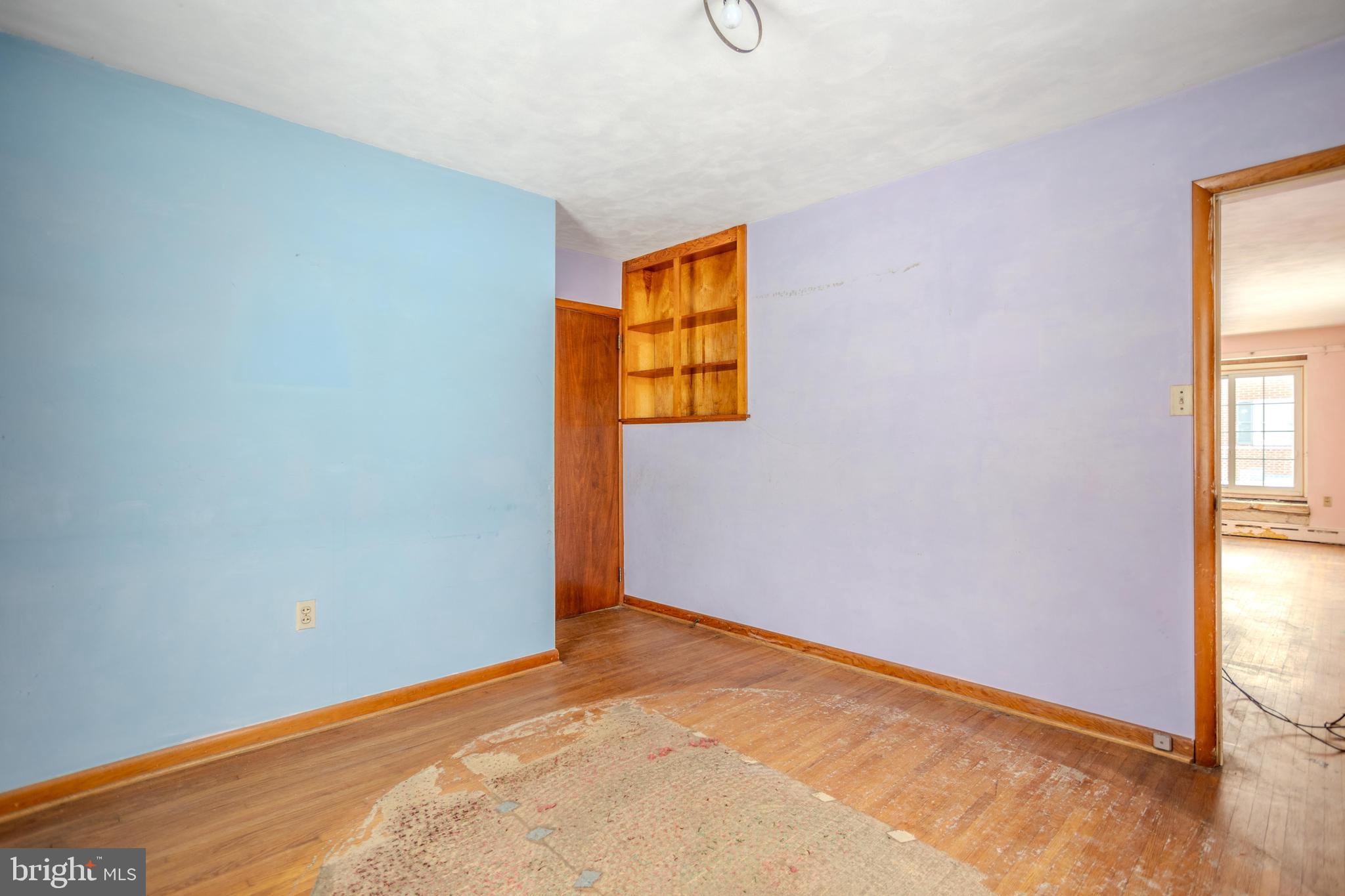 241 Wagner Road Chambersburg, PA 17202 - Photo 18 of 37 an empty room with windows