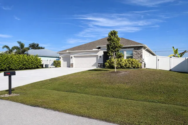 $495,000 | 4625 Southwest Masefield Street, Port St. Lucie, FL 34953