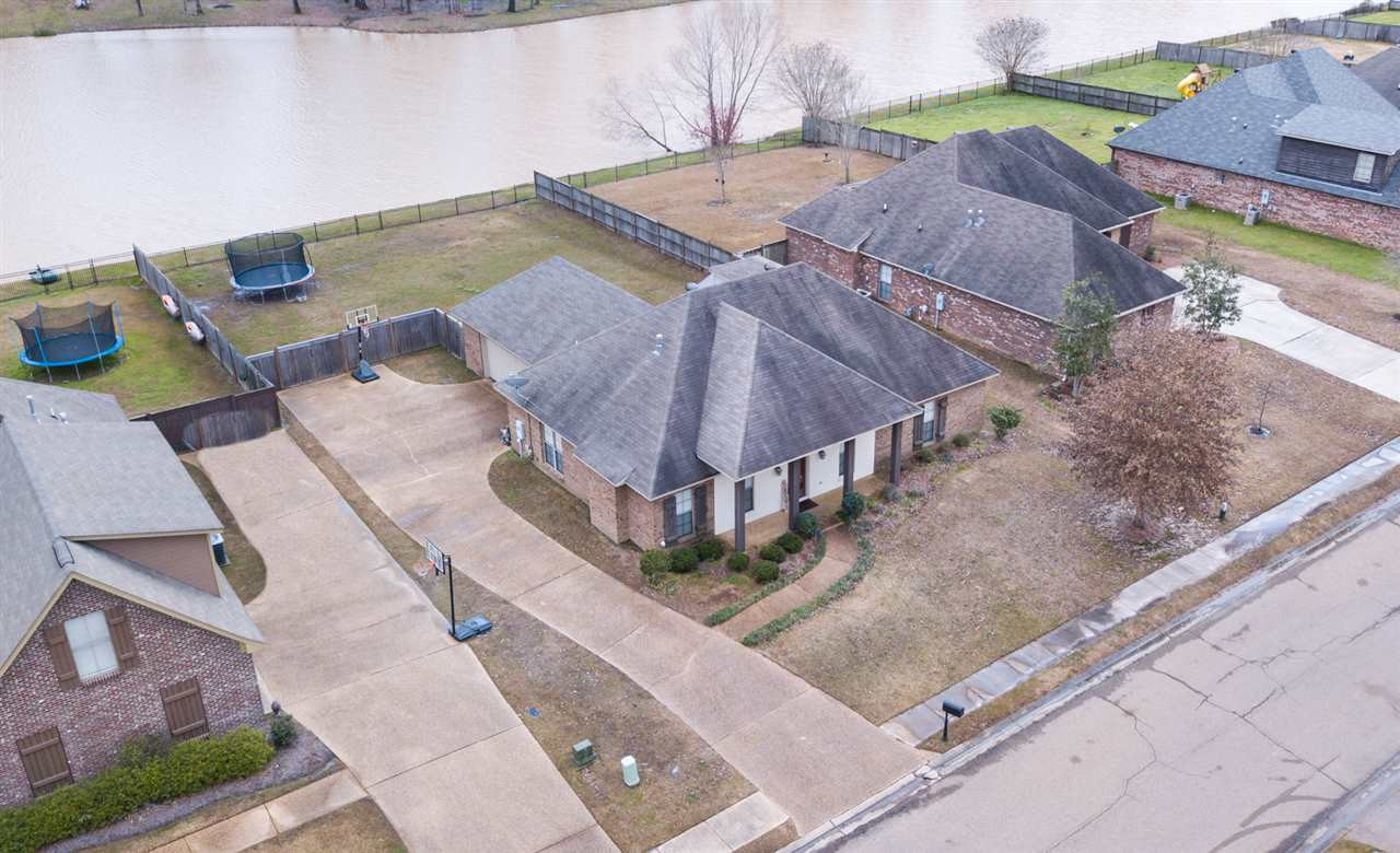 137 Mason Way Madison, MS 39110 - Photo 4 of 43 Photo 5