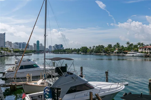 $2,400 | 6770 Indian Creek Drive, Unit 7A, Miami Beach, FL 33141