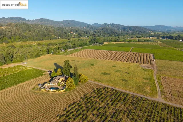 $2,250,000 | 838 Dry Creek Road, Healdsburg, CA 95448