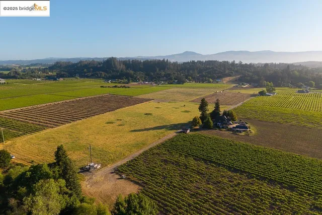 $2,250,000 | 838 Dry Creek Road, Healdsburg, CA 95448