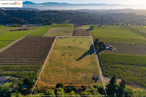 $2,150,000 | 838 Dry Creek Road, Healdsburg, CA 95448