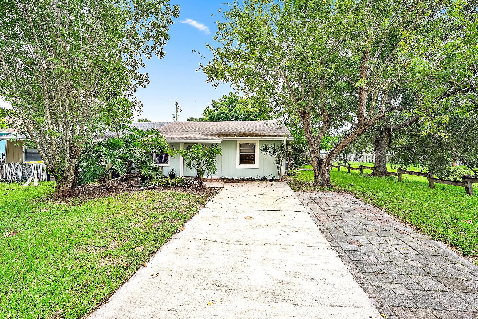 4628 Southeast Salvatori Road Stuart, FL 34997 - Photo 2 of 30 Front