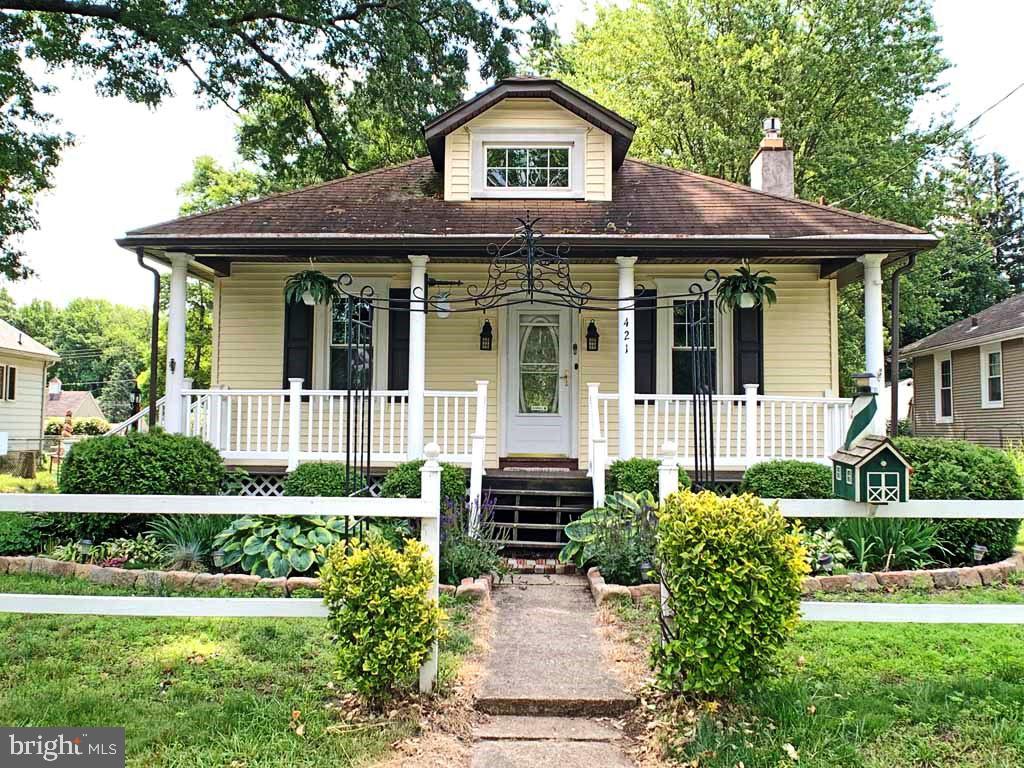 421 Woodland Avenue Morrisville, PA 19067 - Photo 14 of 30 Front