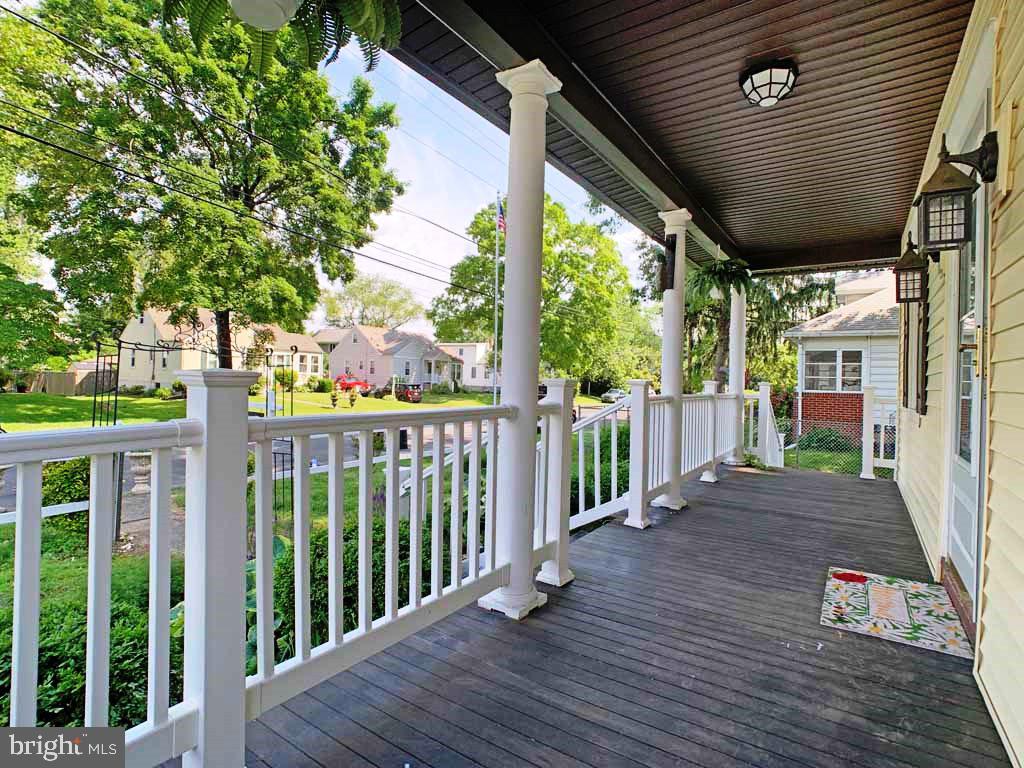 421 Woodland Avenue Morrisville, PA 19067 - Photo 20 of 30 Porch