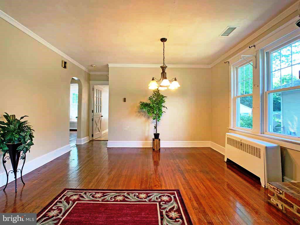 421 Woodland Avenue Morrisville, PA 19067 - Photo 5 of 30 Dining Room