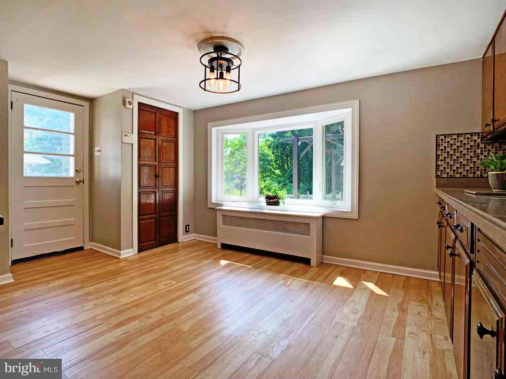 421 Woodland Avenue Morrisville, PA 19067 - Photo 8 of 30 Breakfast Area