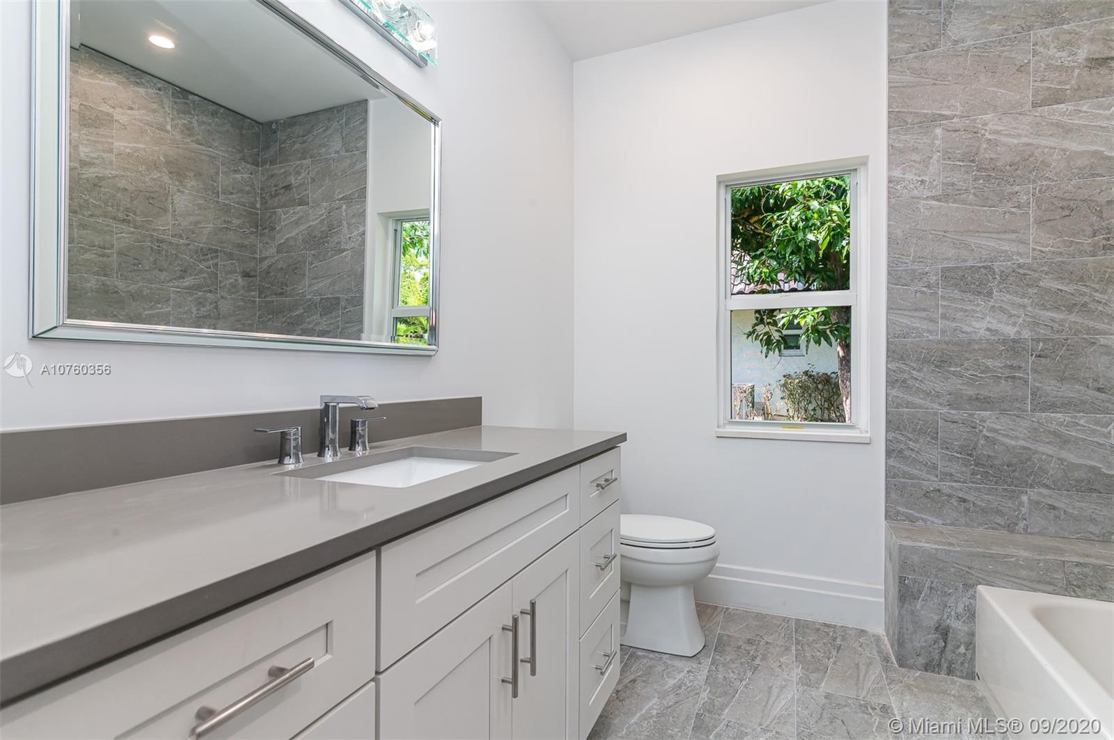 575 Sandpiper Way Boca Raton, FL 33431 - Photo 19 of 56