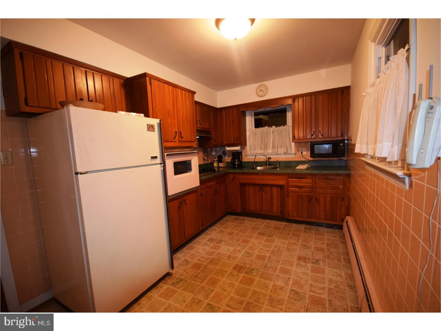 2804 Garwood Road Sicklerville, NJ 08081 - Photo 5 of 11