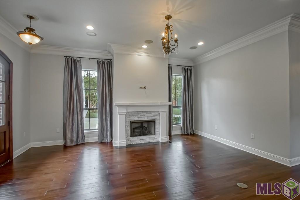 2461 Randy Drive Denham Springs, LA 70726 - Photo 8 of 36 Gallery Image 8