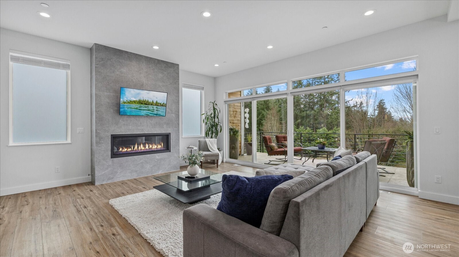 17123 69th Place West Edmonds, WA 98026 - Photo 5 of 40