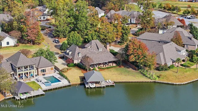 $1,200,000 | 145 Cedar Woods Cove, Madison, MS 39110
