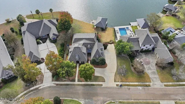 $1,200,000 | 145 Cedar Woods Cove, Madison, MS 39110