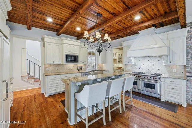 $1,200,000 | 145 Cedar Woods Cove, Madison, MS 39110