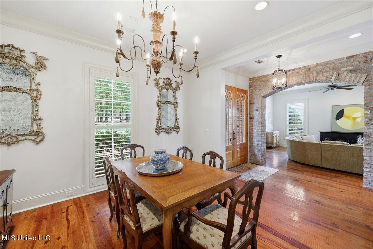 145 Cedar Woods Cove Madison, MS 39110 - Photo 23 of 113 023-145 Cedar Woods Cove _ Home Tours MS