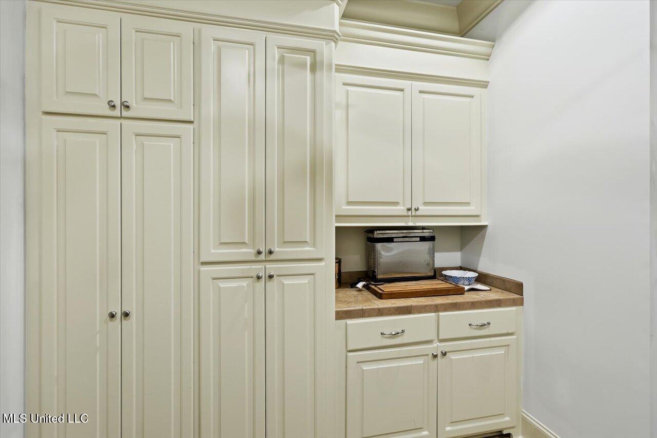 145 Cedar Woods Cove Madison, MS 39110 - Photo 29 of 113 029-145 Cedar Woods Cove _ Home Tours MS