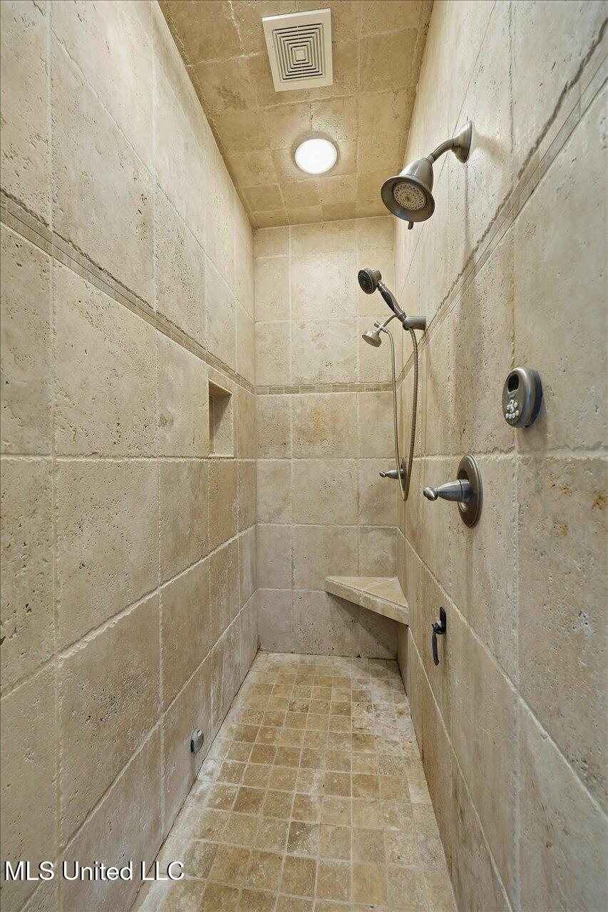 145 Cedar Woods Cove Madison, MS 39110 - Photo 38 of 113 038-145 Cedar Woods Cove _ Home Tours MS