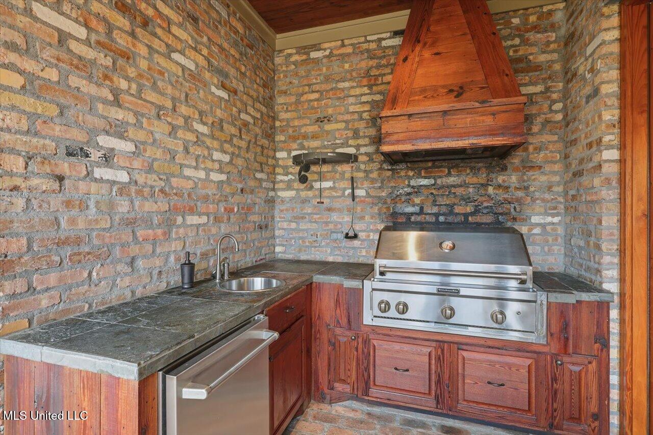 145 Cedar Woods Cove Madison, MS 39110 - Photo 55 of 113 055-145 Cedar Woods Cove _ Home Tours MS