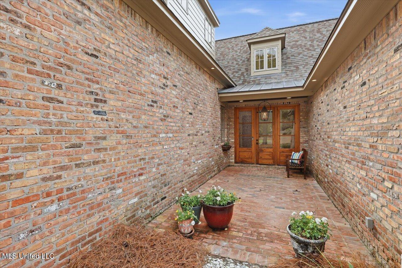 145 Cedar Woods Cove Madison, MS 39110 - Photo 7 of 113 007-145 Cedar Woods Cove _ Home Tours MS