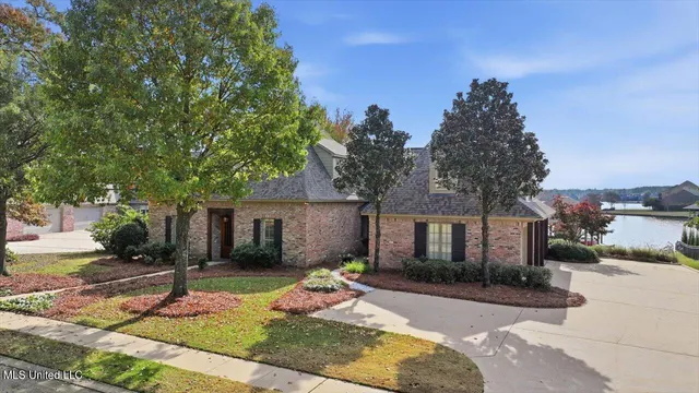 $1,200,000 | 145 Cedar Woods Cove, Madison, MS 39110