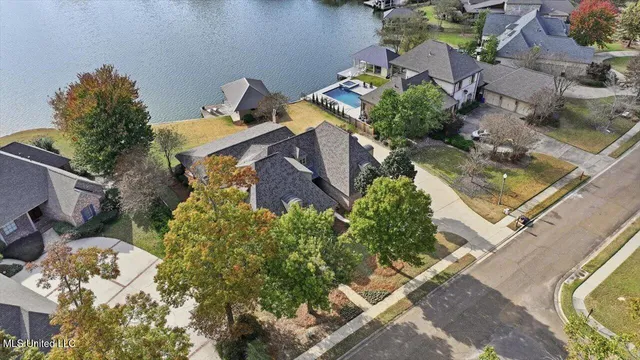 $1,200,000 | 145 Cedar Woods Cove, Madison, MS 39110
