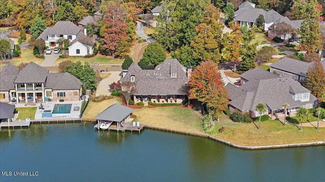 $1,200,000 | 145 Cedar Woods Cove, Madison, MS 39110
