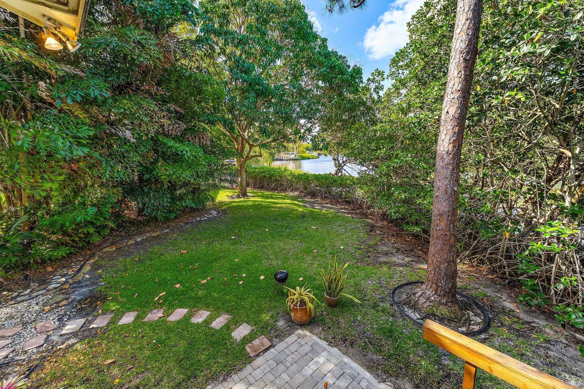 702 Warren Drive Jupiter, FL 33458 - Photo 23 of 76 042-702WarrenDr-Jupiter-SMALL