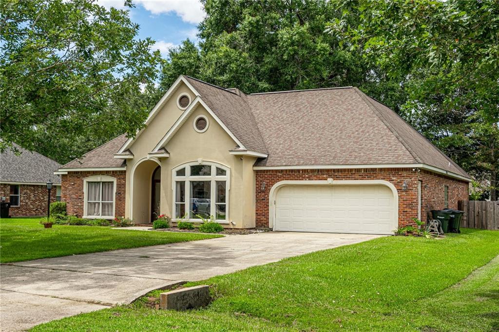 2113 Ridge Court Mandeville, LA 70448 - Photo 2 of 29