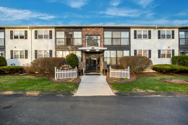 $305,000 | 12 Candlewood Lane, Unit 23, Dennis Port, MA 02639