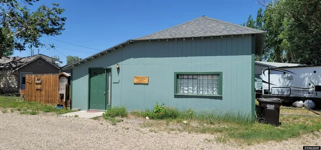 $495,000 | 104 Northeast River Street, Saratoga, WY 82331