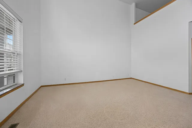 $335,000 | 192 Brompton Lane, Unit B, Sugar Grove, IL 60554