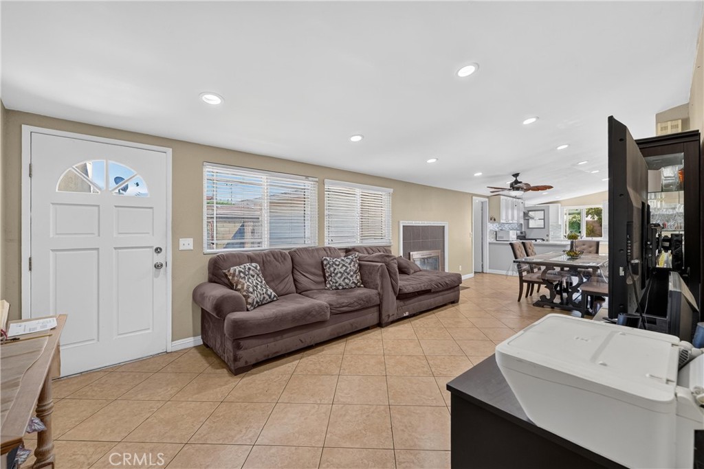 7832 Ruthann Avenue Stanton, CA 90680 - Photo 10 of 35 Gallery Image 10