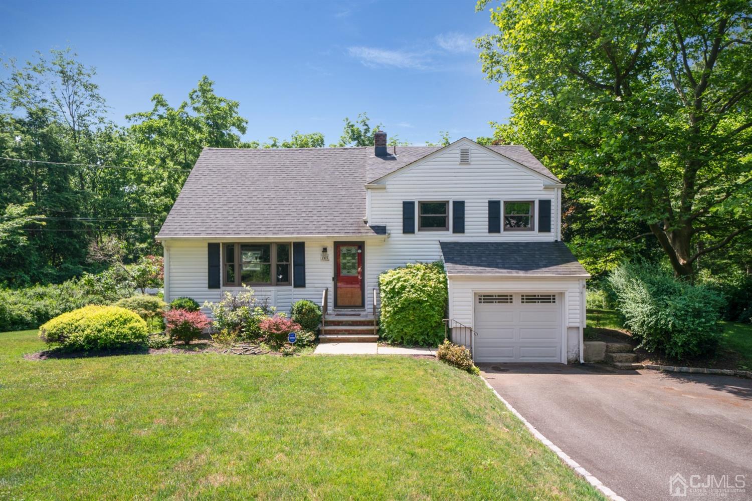 105 Overbrook Road Piscataway, NJ 08854 - Photo 2 of 25 Gallery Image 2