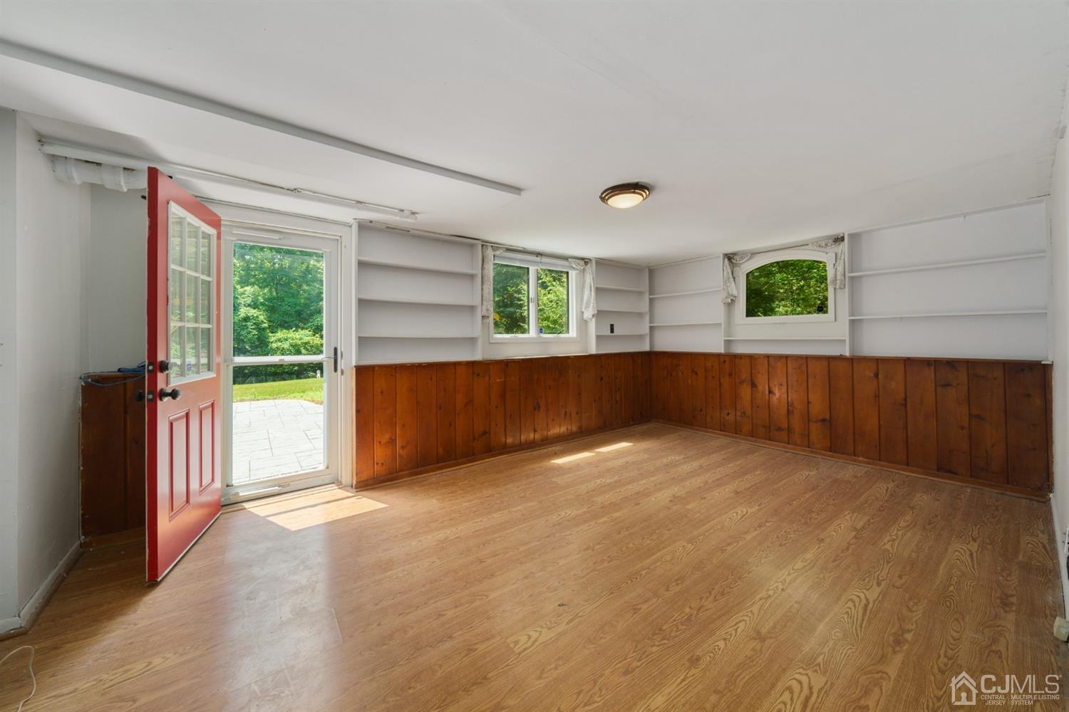 105 Overbrook Road Piscataway, NJ 08854 - Photo 18 of 25 Gallery Image 18
