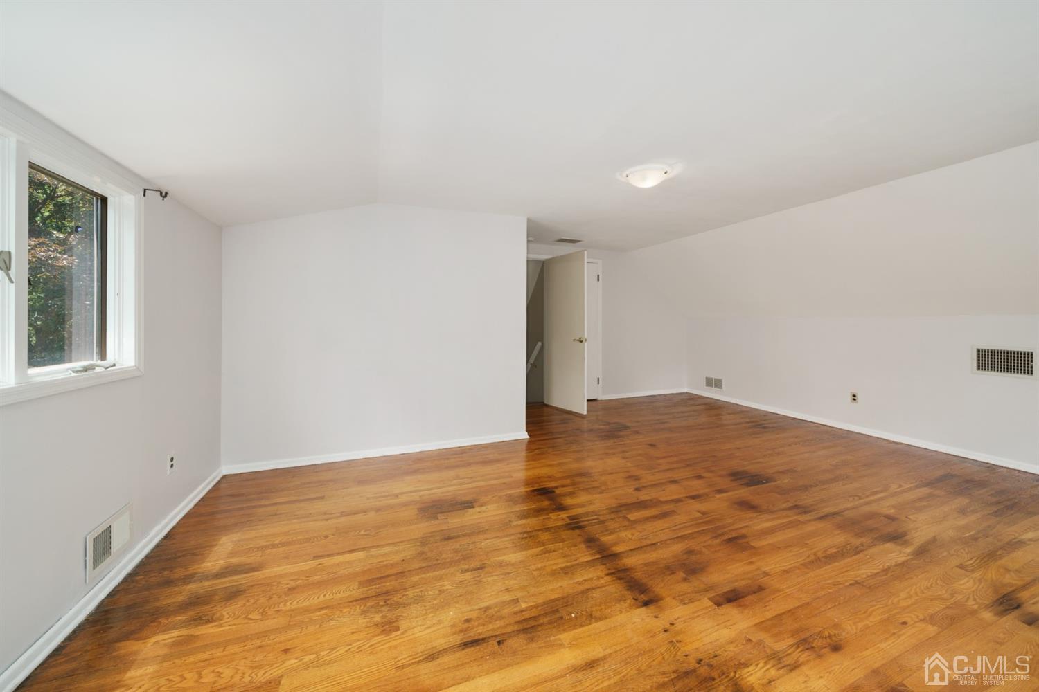 105 Overbrook Road Piscataway, NJ 08854 - Photo 20 of 25 Gallery Image 20