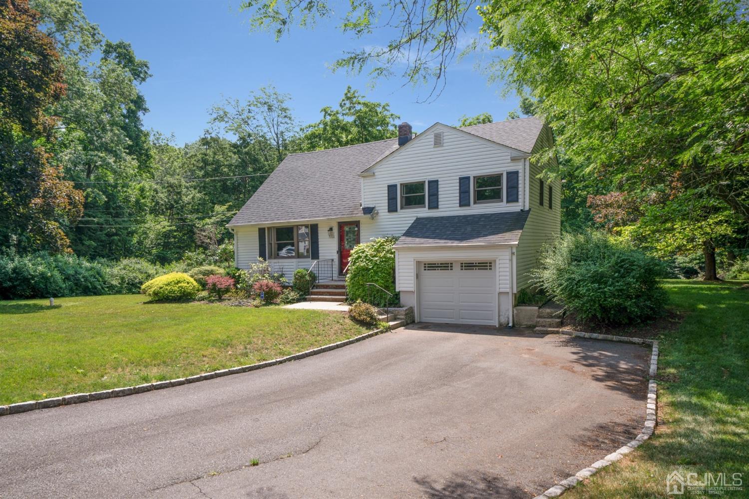 105 Overbrook Road Piscataway, NJ 08854 - Photo 3 of 25 Gallery Image 3