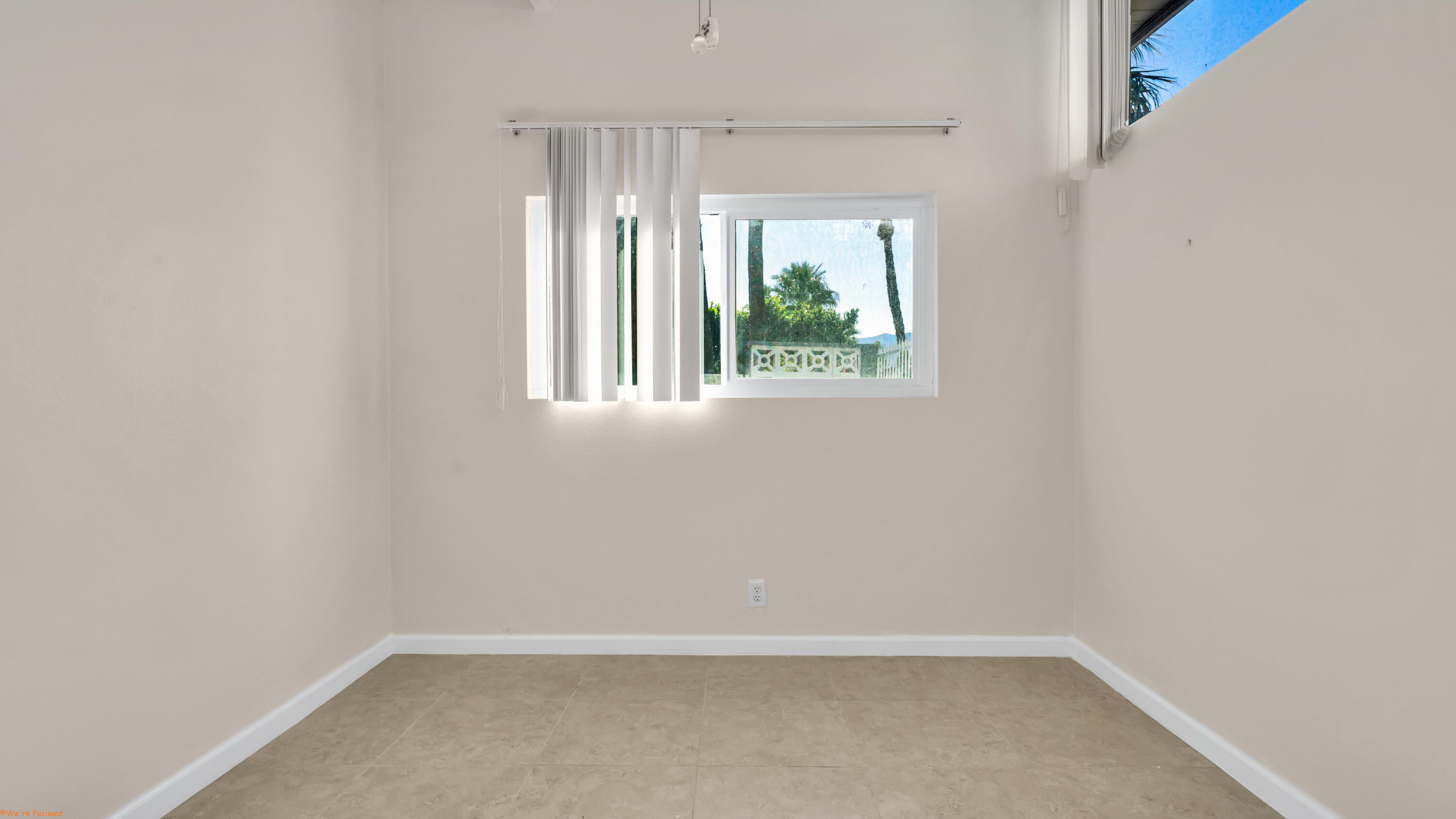 2272 North Starr Road Palm Springs, CA 92262 - Photo 17 of 38 a view of room with window