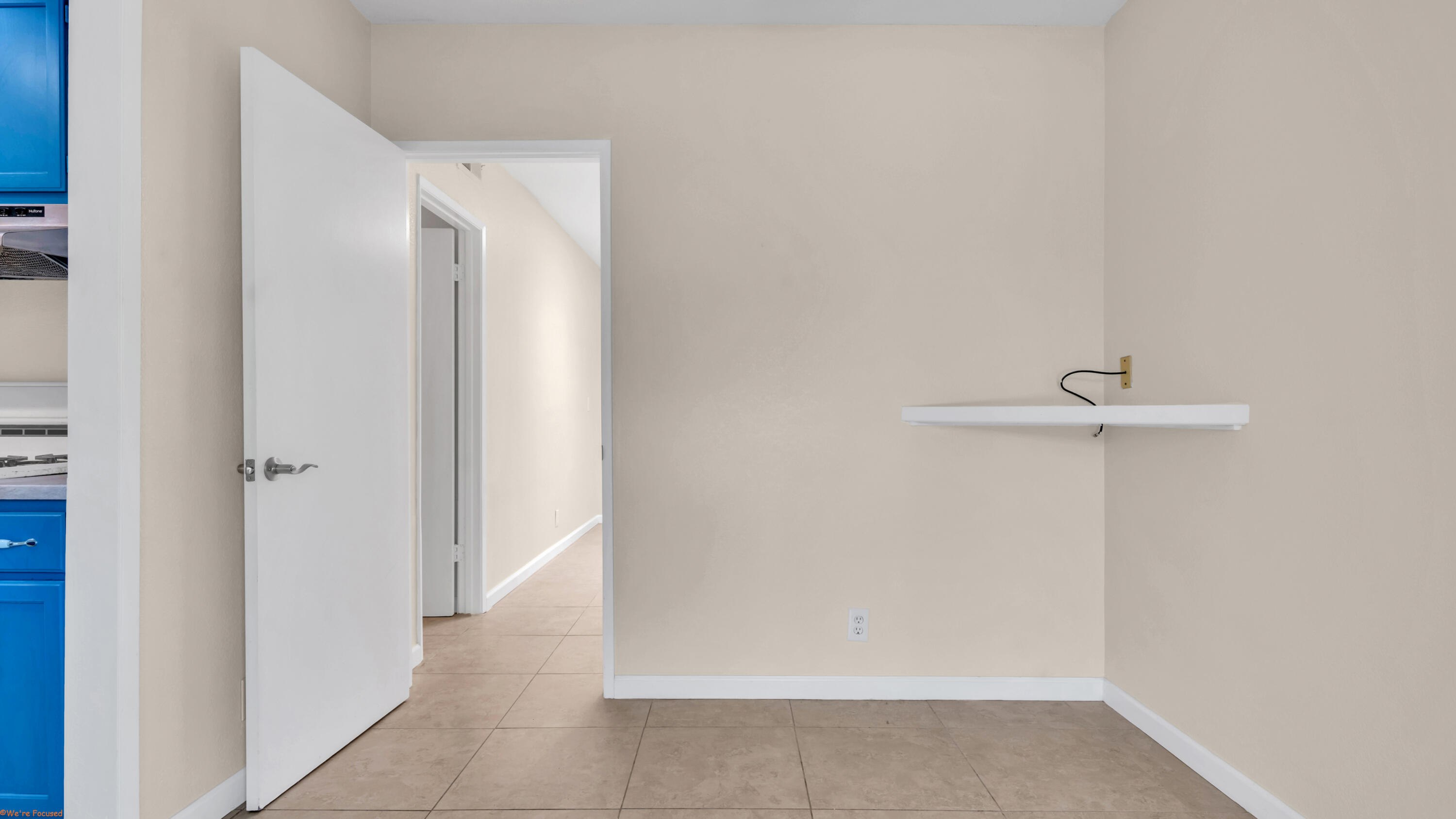 2272 North Starr Road Palm Springs, CA 92262 - Photo 9 of 38 a view of an empty room