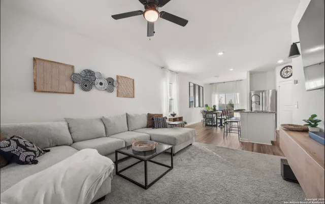 $1,550 | 8412 Falcon Meadow Drive, Converse, TX 78109