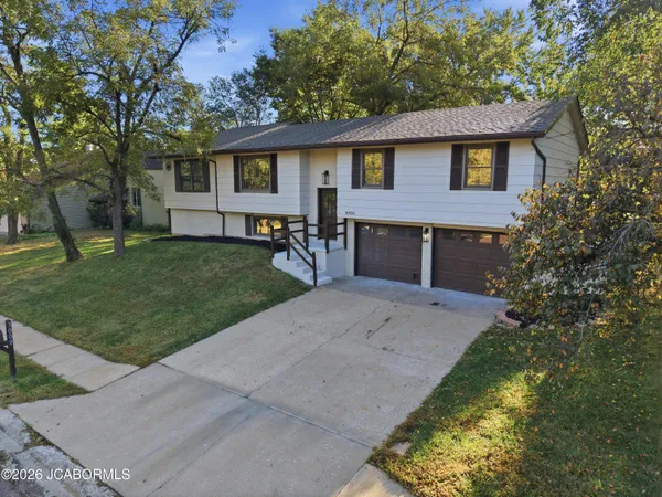 $399,000 | 3000 Greenbriar Drive, Columbia, MO 65203