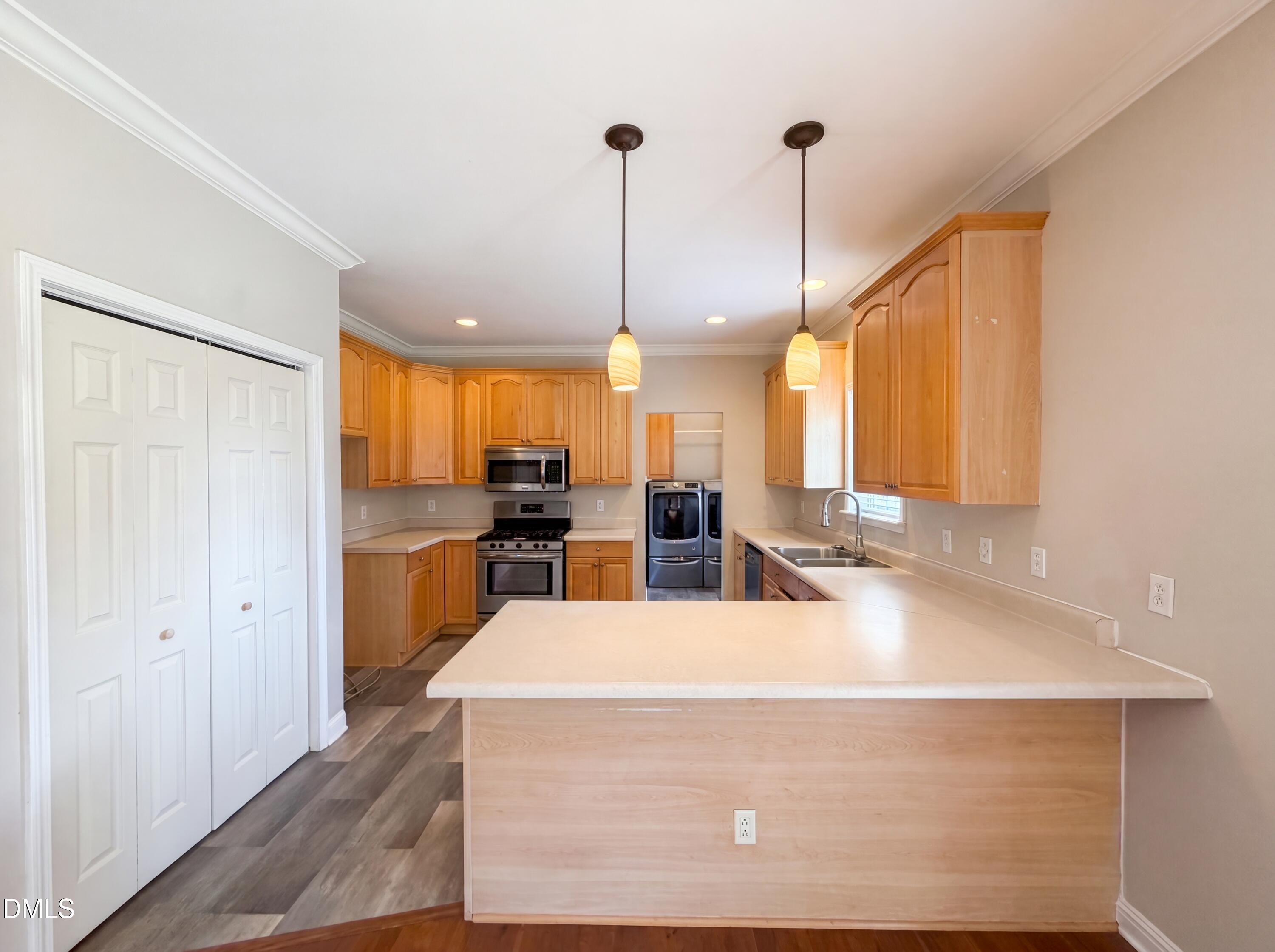 3622 Gibson Road Durham, NC 27703 - Photo 2 of 17