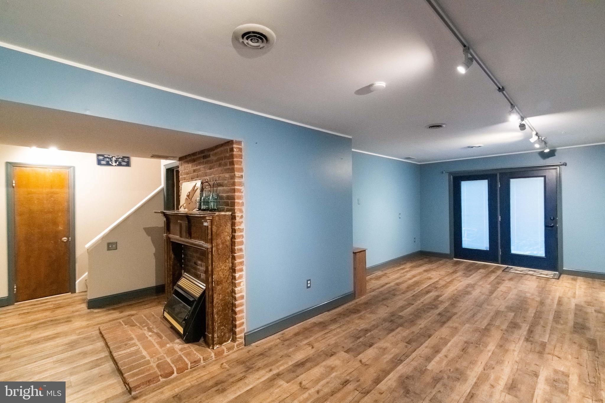 257 Brick Mill Road Christiana, PA 17509 - Photo 73 of 95 Family room mantle