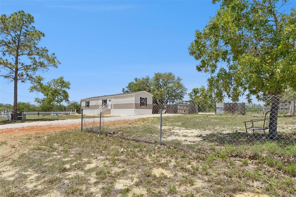 2861 Fast Trot Trail Lake Wales, FL 33898 - Photo 3 of 31